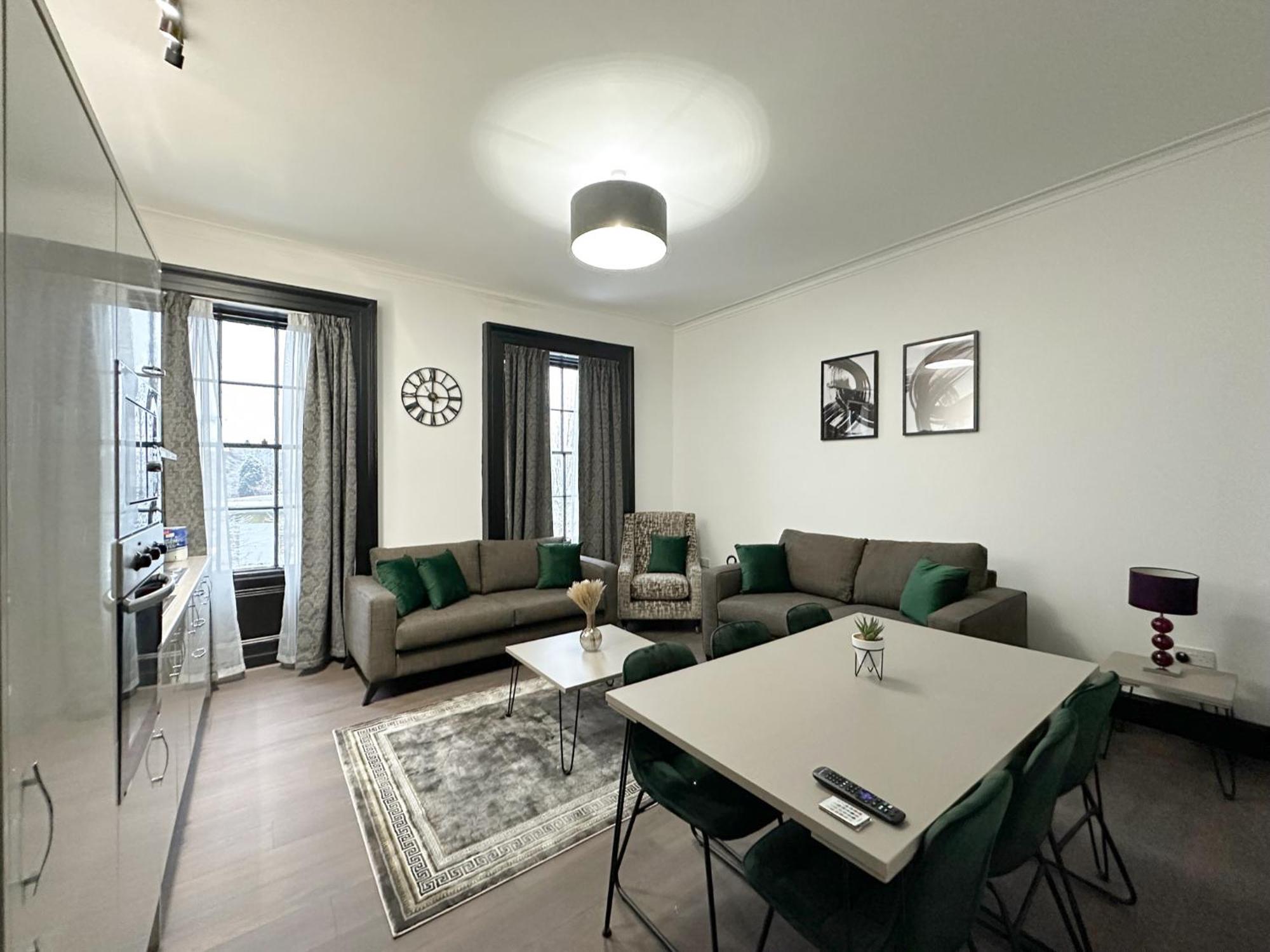 Mulberry Aparthotel Newcastle Gateshead Room photo